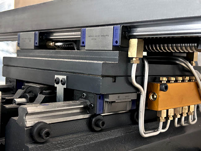 YORNEW VMC300五軸機床